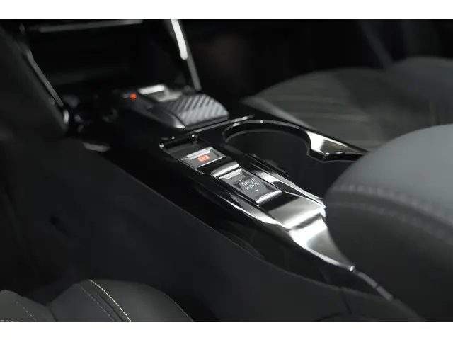 Peugeot e-2008 EV GT 50 kWh 2025 Elektrisch 42