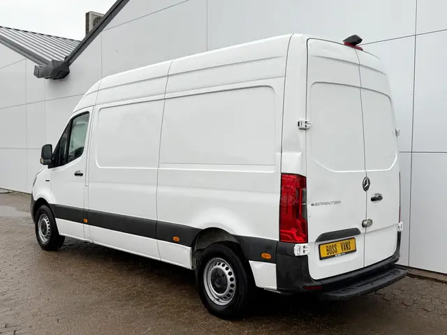 Mercedes-Benz eSprinter 312 2022 Elektrisch 2