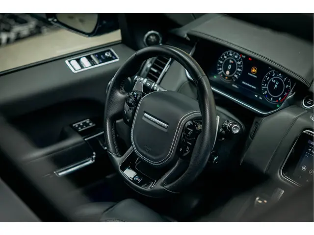 Land Rover Range Rover Sport P575 SVR 2022 Benzine 20