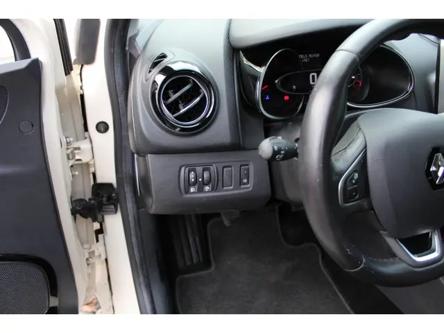 Renault Clio Estate 0.9 TCe Intens 2017 Benzine 13