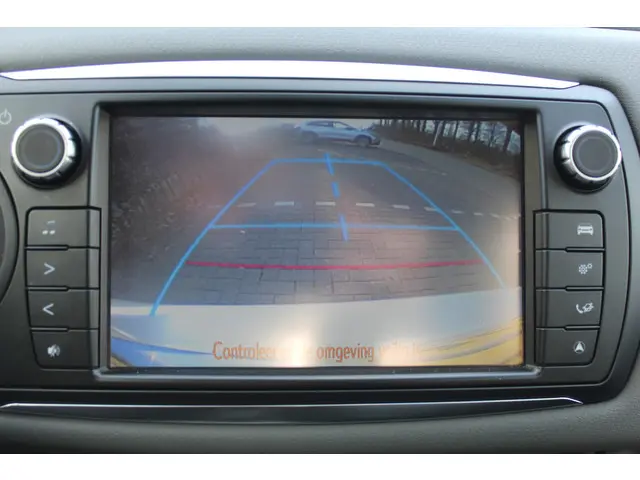 Toyota Yaris 1.5 Hybrid Aspiration 2015 Hybride Benzine 21