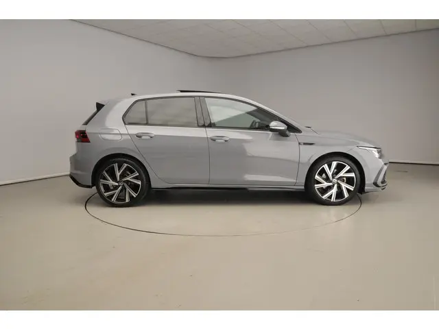 Volkswagen Golf 1.5 eTSI R-Line Business 2024 Benzine 3