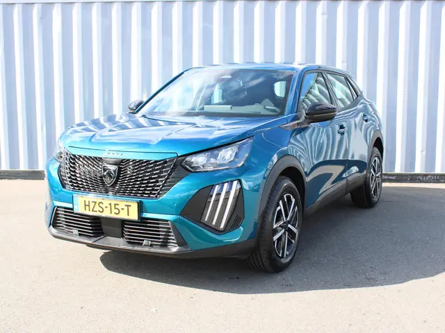 Peugeot 2008 1.2 PureTech 100 Style 2025 Benzine 3
