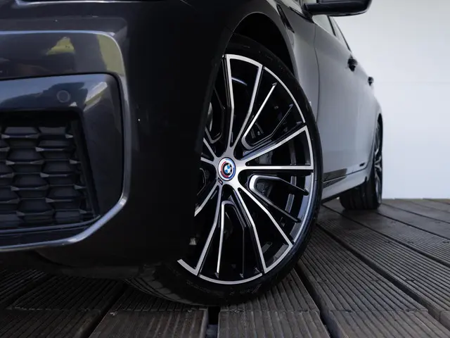 BMW 5 Serie Touring 540i xDrive 2022 Benzine 14