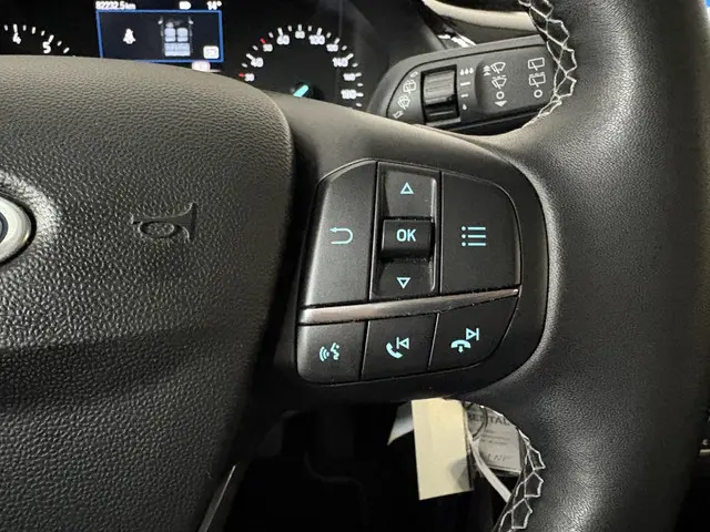 Ford Fiesta 1.0 EcoB.Hy. Tit. 2022 Benzine 10