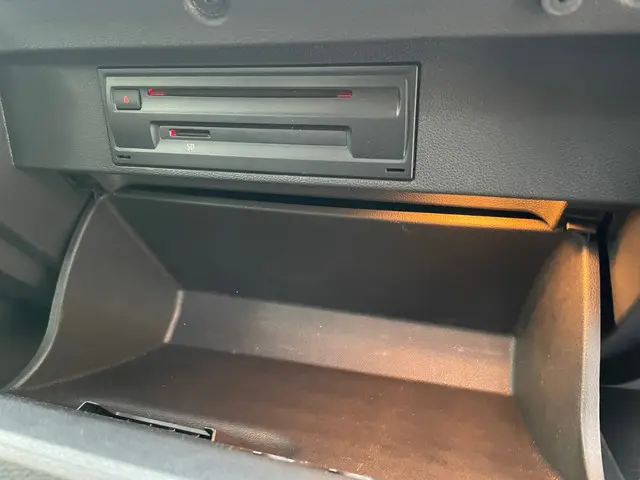 Volkswagen T-Roc 1.5 TSI Sport Business R 2019 Benzine 18