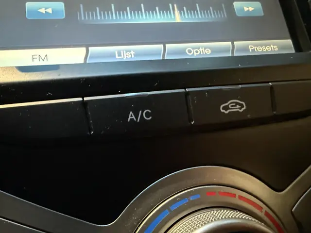 Hyundai ix20 1.4i Go! 2016 Benzine 13