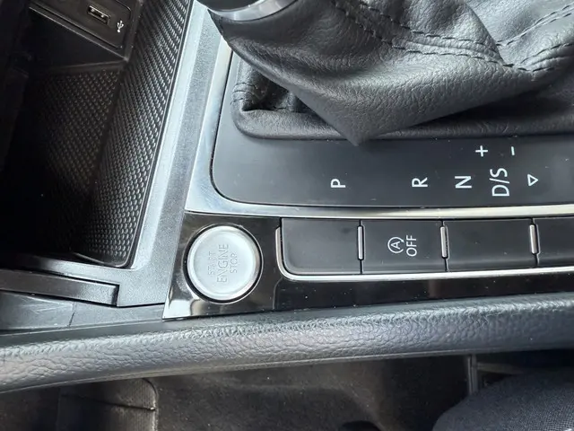 Volkswagen Golf 1.4 TSI ACT Bns Ed R 2015 Benzine 17
