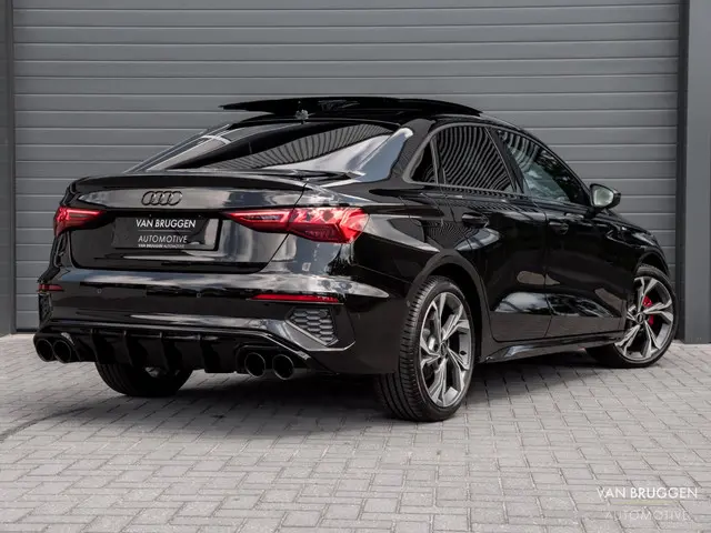 Audi A3 Limousine 35 TFSI S-Line 2022 Benzine 4