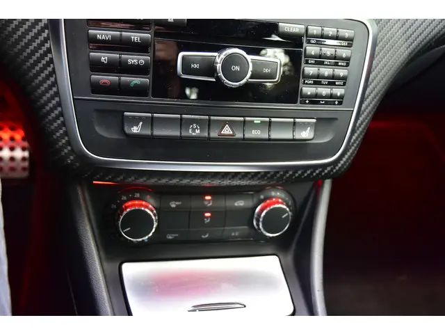 Mercedes-Benz A-Klasse 250 Sport Ambition 2012 Benzine 15