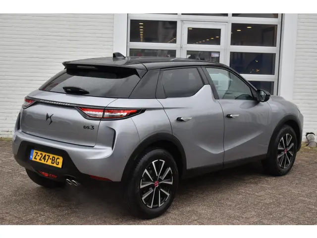 DS DS 3 PureTech130EAT8 Performance Line 2024 Benzine 3