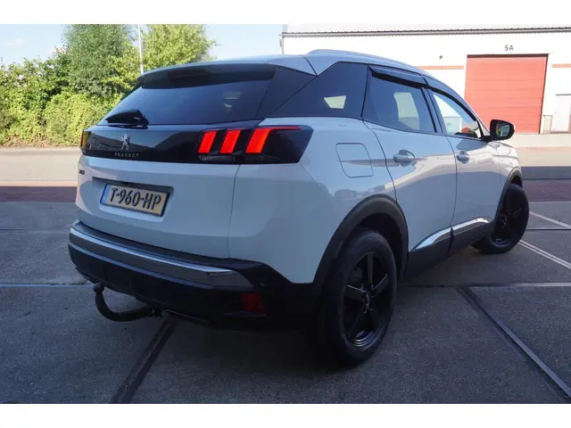 Peugeot 3008 1.6 e-THP GT Line 2018 Benzine 2