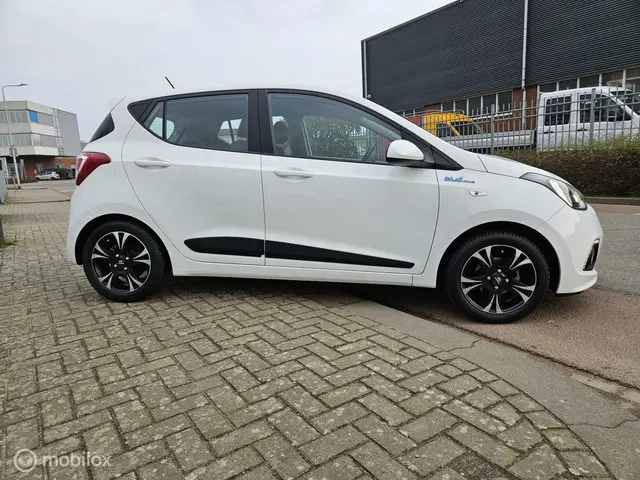 Hyundai i10 1.0i i-Motion nieuwe apk 2014 Benzine 5