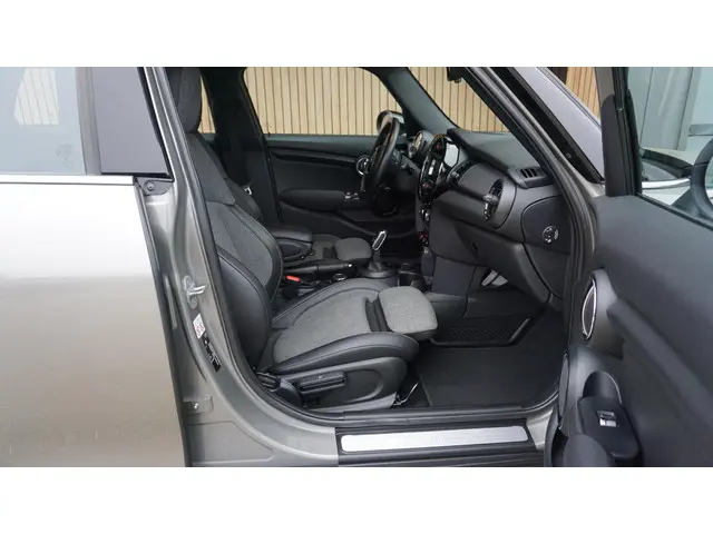MINI Cooper 1.5 136pk Automaat 5Drs Chili 2018 Benzine 10