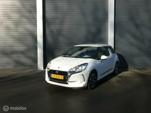DS DS 3 1.2 PureTech Chic 2016 Benzine 15