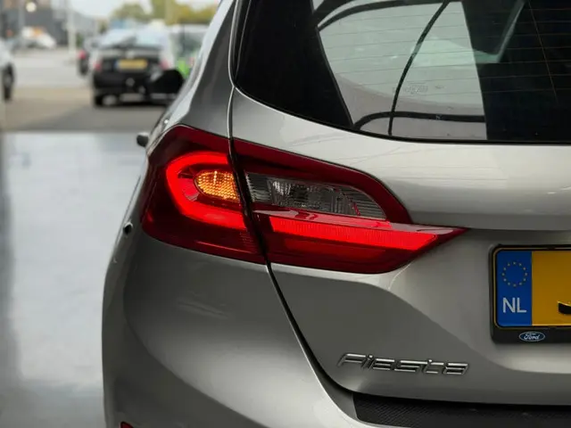 Ford Fiesta 1.0 EcoB. Titanium 2020 Benzine 23