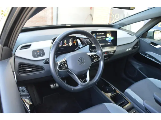 Volkswagen ID.3 First Plus 58 kWh 1e eig. 2020 Elektrisch 2
