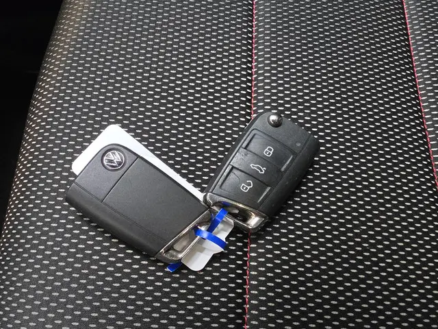 Volkswagen T-Roc 1.5 TSI Sport 2021 Benzine 32