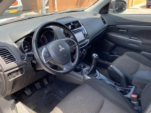 Mitsubishi ASX 1.6 Cleartec Invite+ 2015 Benzine 19