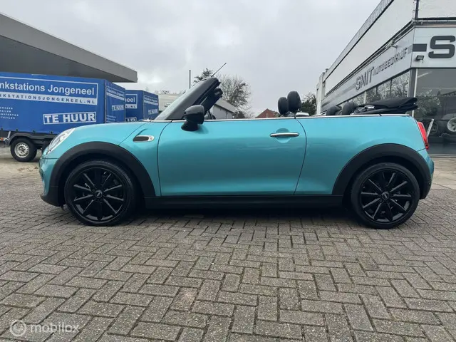 MINI Cooper Cabrio 1.5 Chili Business 2017 Benzine 4