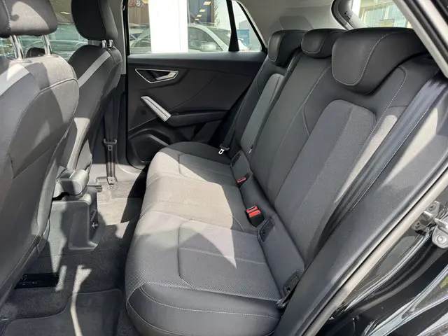 Audi Q2 35 TFSI S Edition 2024 Benzine 28