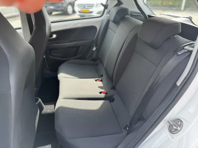 Volkswagen up! 1.0|Airco|Led dagrij|Elec ramen 2021 Benzine 18