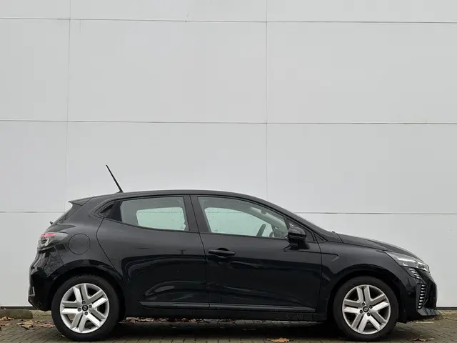 Renault Clio 1.0 TCe 90 GPF evolution 2023 Benzine 15