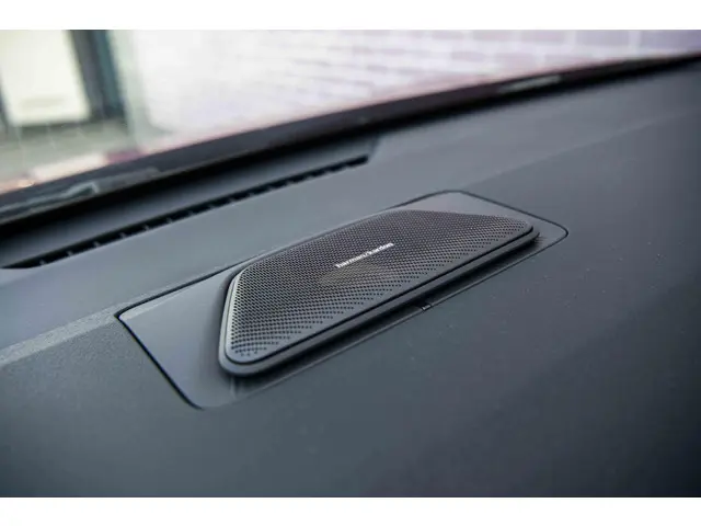 Lynk & Co 02 More 66 kWh 2025 Elektrisch 27