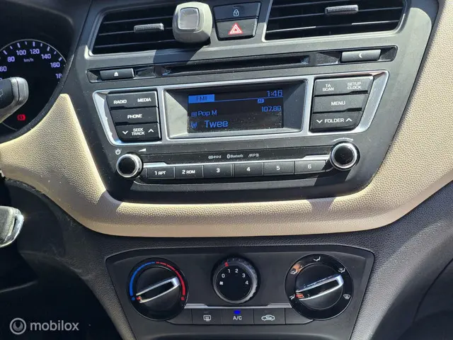 Hyundai i20 1.2 HPi-MotionPremium✅️Apk✅️Airco✅️ 2015 Benzine 17