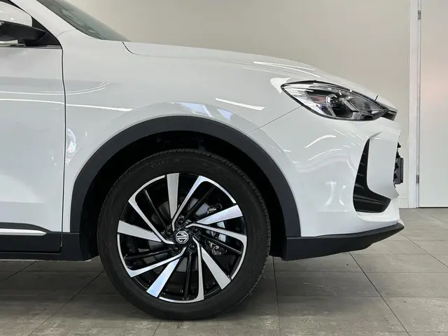 MG ZS Hybrid+ 1.5 Hybrid+ Luxury 2025 Hybride Benzine 26