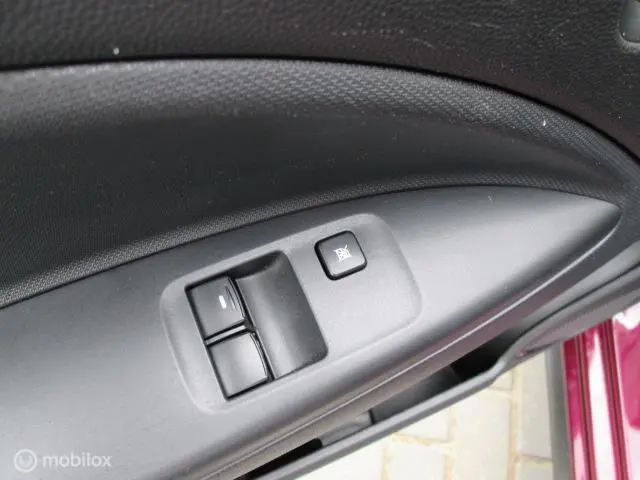 Mitsubishi Space Star 1.0 Cool+ 2020 Benzine 18