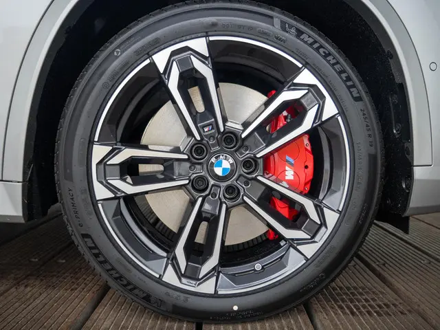 BMW iX1 eDrive20 2026 Elektrisch 6