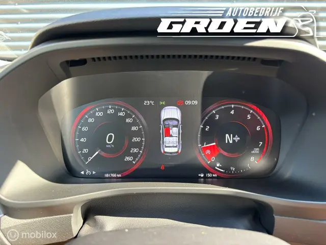 Volvo XC40 1.5 T3 2018 Benzine 24