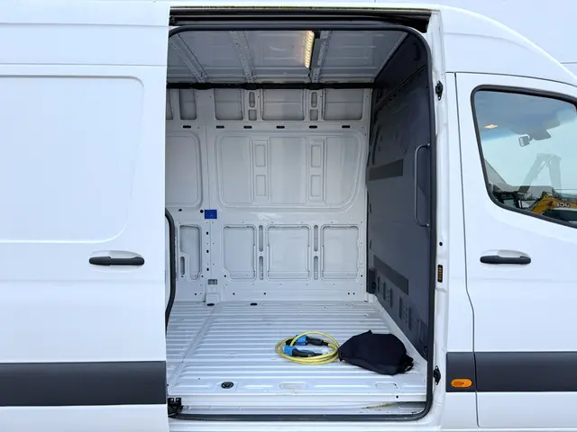 Mercedes-Benz eSprinter 312 2020 Elektrisch 9