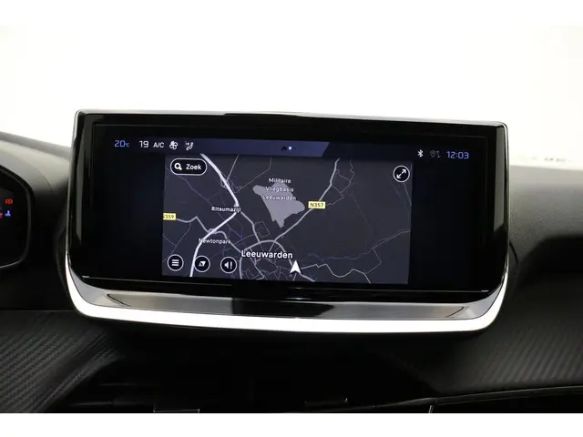 Peugeot 2008 1.2 PureTech 100 Allure 2024 Benzine 9