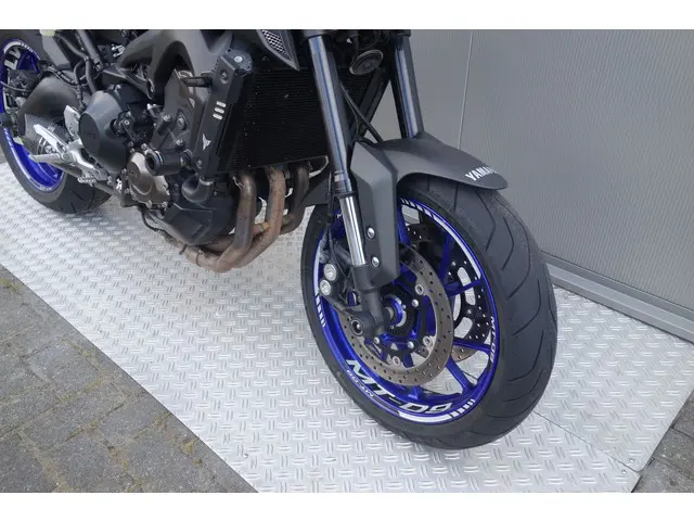 Yamaha MT 09 ABS 2017 Benzine 6