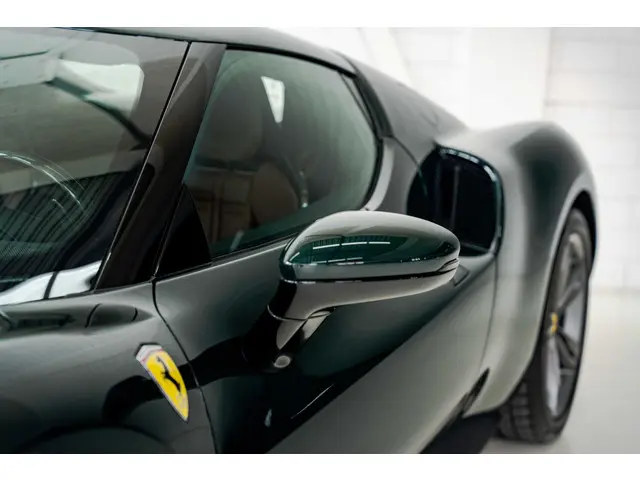 Ferrari 296 GTB 2024 Hybride Benzine 13
