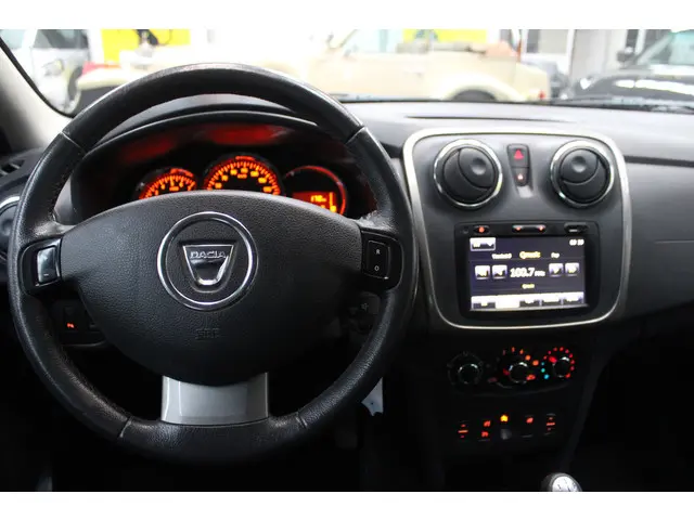 Dacia Logan MCV 0.9 TCe Prestige 2014 Benzine 9