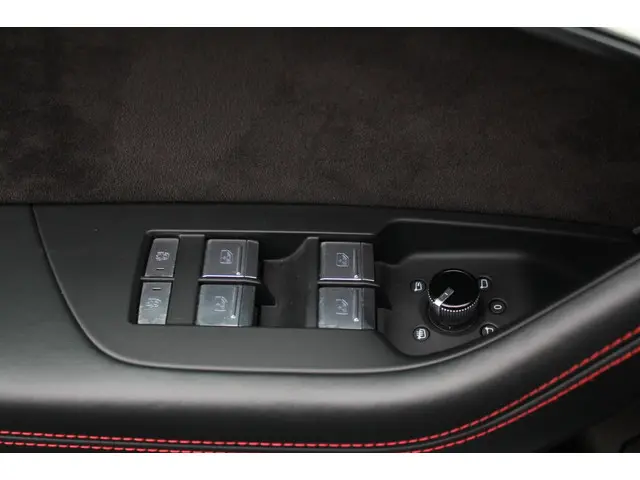 Audi RS6 A6 Avant TFSI quattro 2020 Hybride Benzine 15