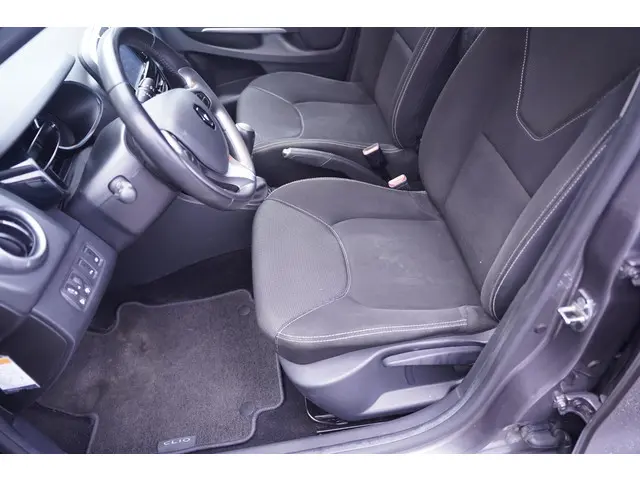 Renault Clio Estate 0.9 TCe Night&Day 2015 Benzine 27