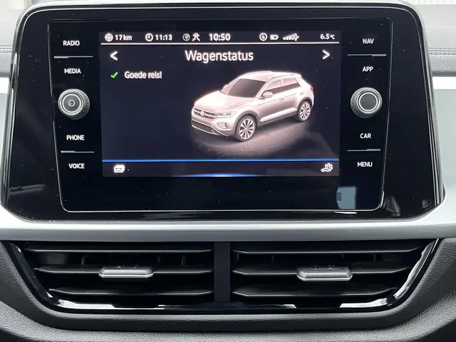 Volkswagen T-Roc 1.0 TSI Life 2023 Benzine 74