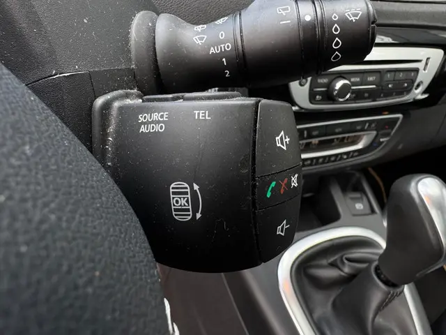 Renault Scénic 2.0 Bose Automaat | Pano. 2013 Benzine 28