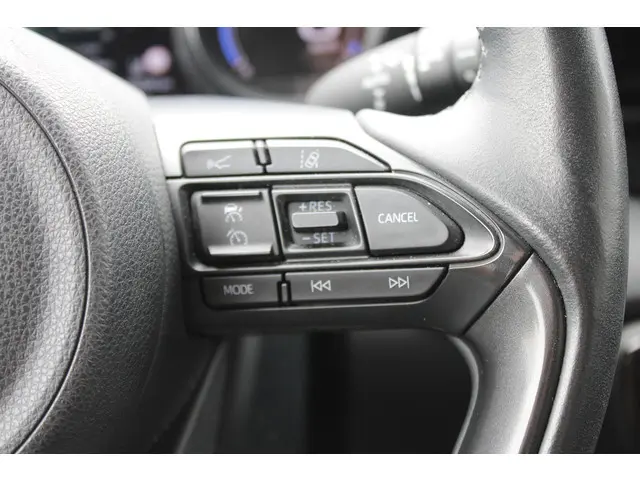 Mazda 2 Hybrid 1.5 Homura 2022 Hybride Benzine 18