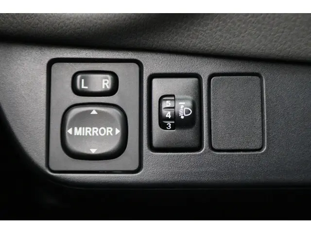 Toyota Yaris 1.5 Hybrid Executive 2018 Hybride Benzine 28