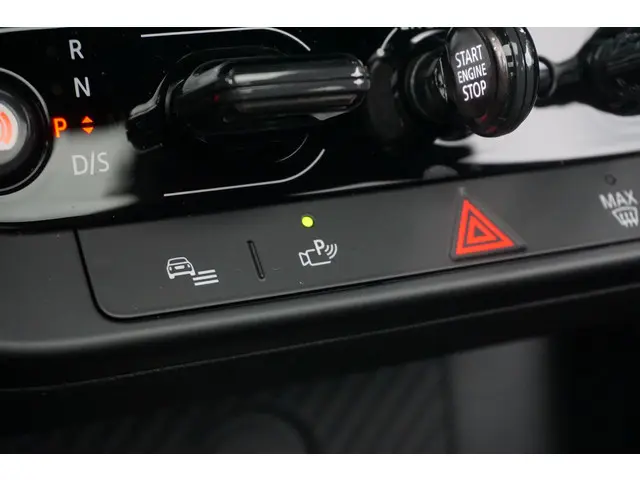 MINI 3-Deurs C 2024 Benzine 21