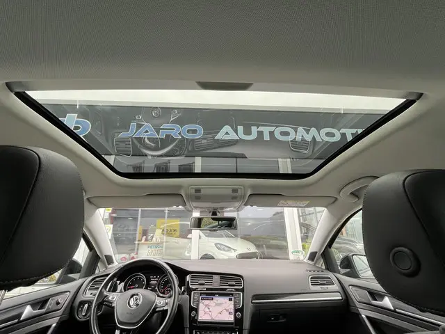 Volkswagen Golf 1.2 TSI Business Edition 2015 Benzine 31