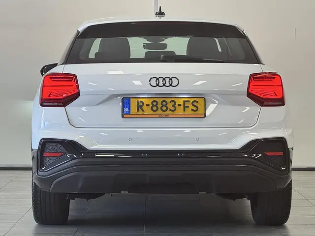 Audi Q2 30 TFSI S-Line 2022 Benzine 22