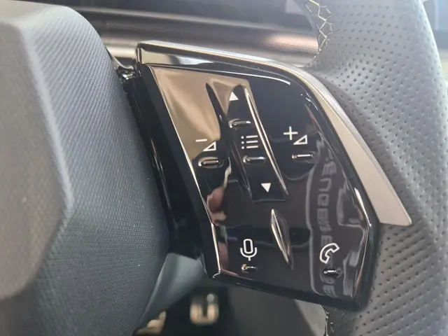 Peugeot 3008 1.2 Hybrid 145 GT 2025 Hybride Benzine 15