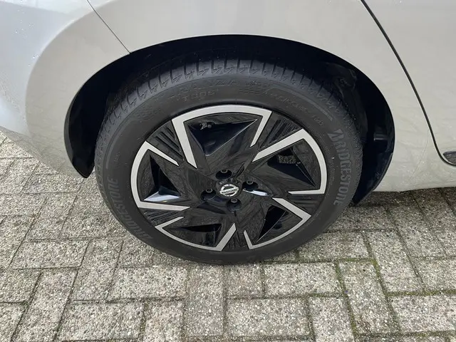 Nissan Micra 1.0 IG-T N-Design 2023 Benzine 22