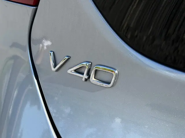 Volvo V40 Cross Country 1.6 D2 Summum 2013 Diesel 29
